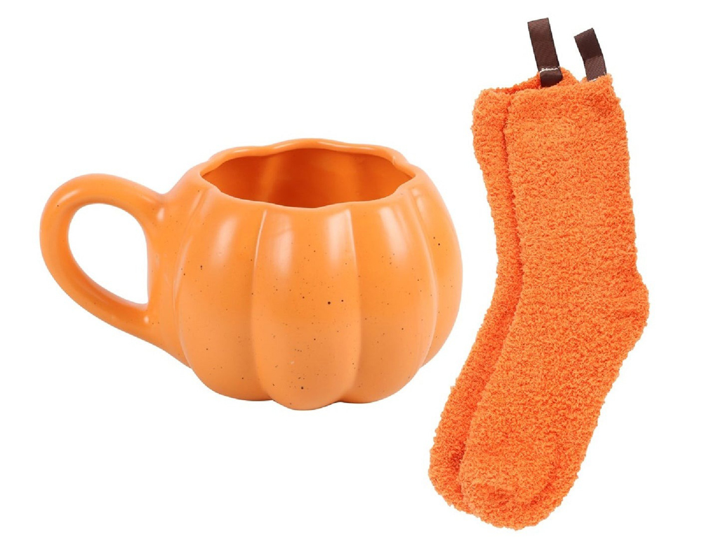 tasse citrouille et chaussettes