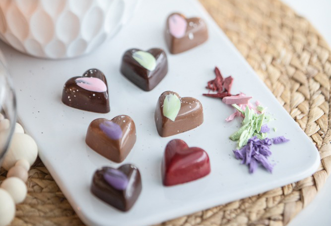 boîte de chocolats avec coeurs